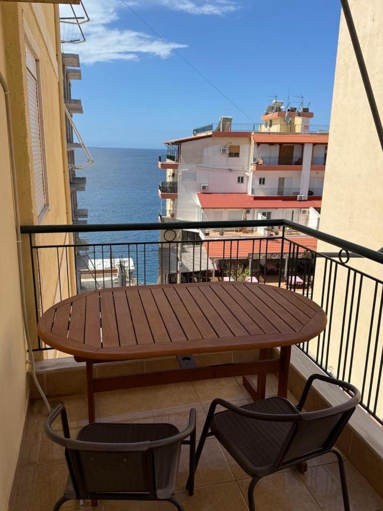 Sea View 1 Bedroom On First Street Apartamento